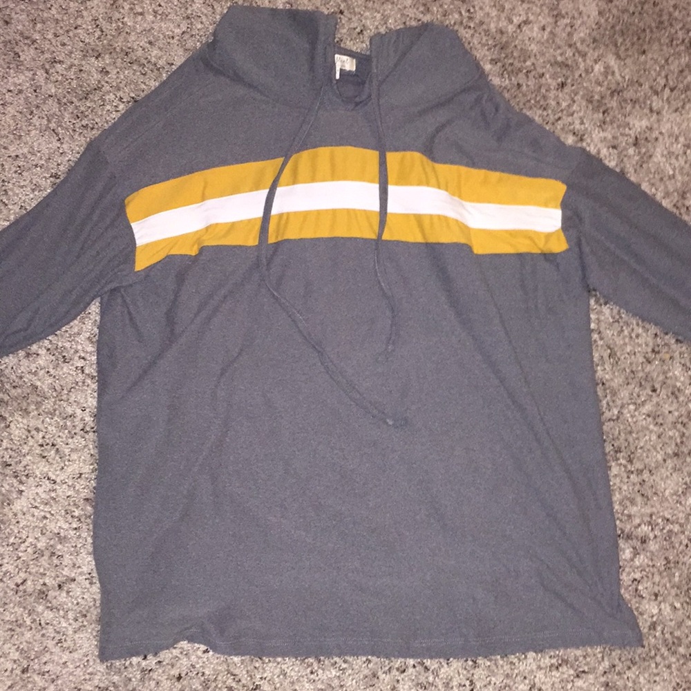 worm and soft sweatshirt woman’s medium